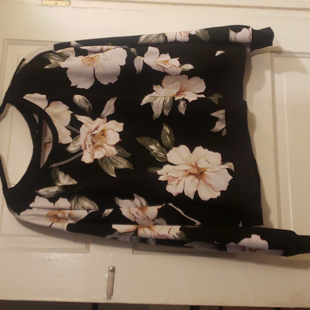 Floral Crew Neck